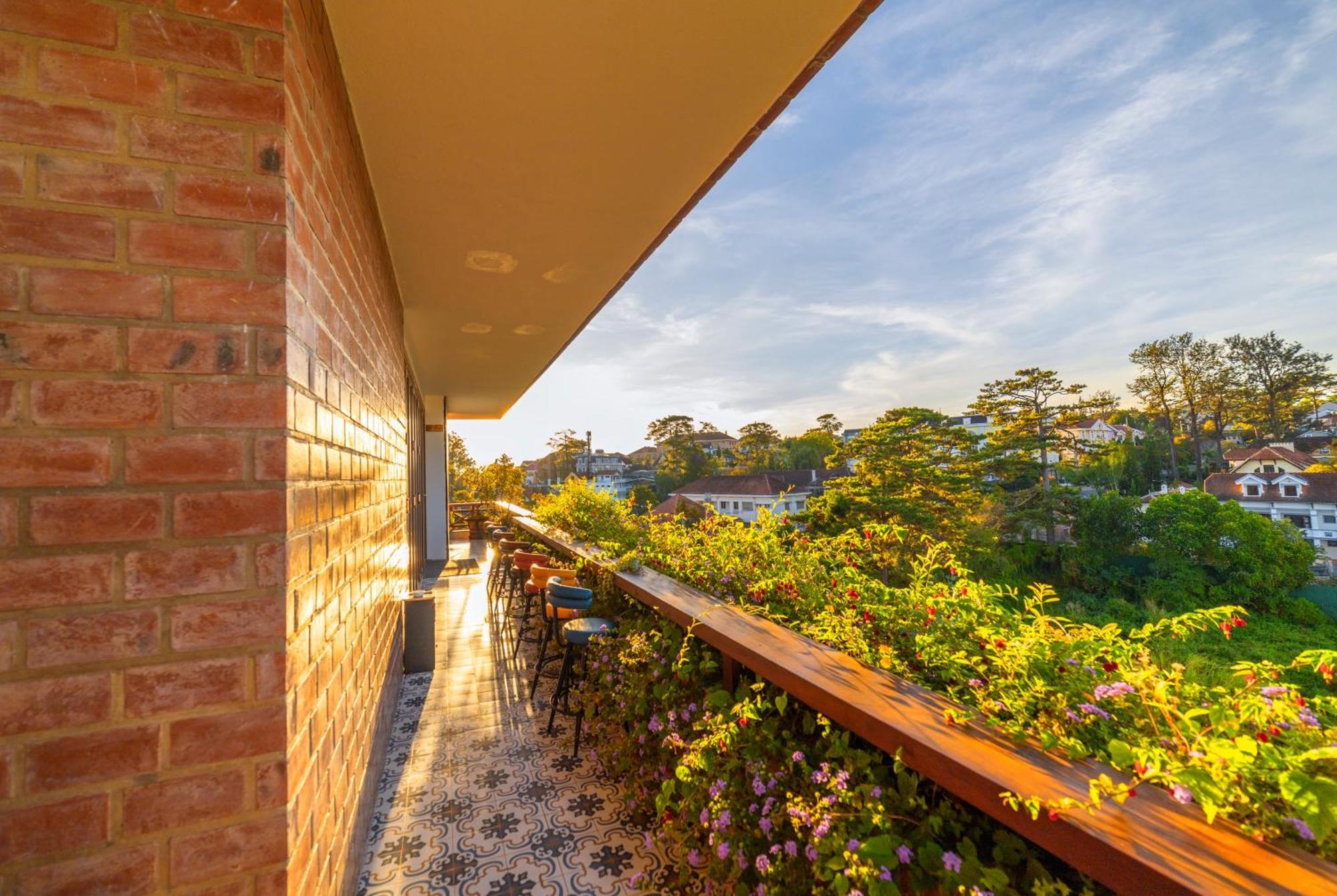 Brick House Dalat Hotel Exterior photo