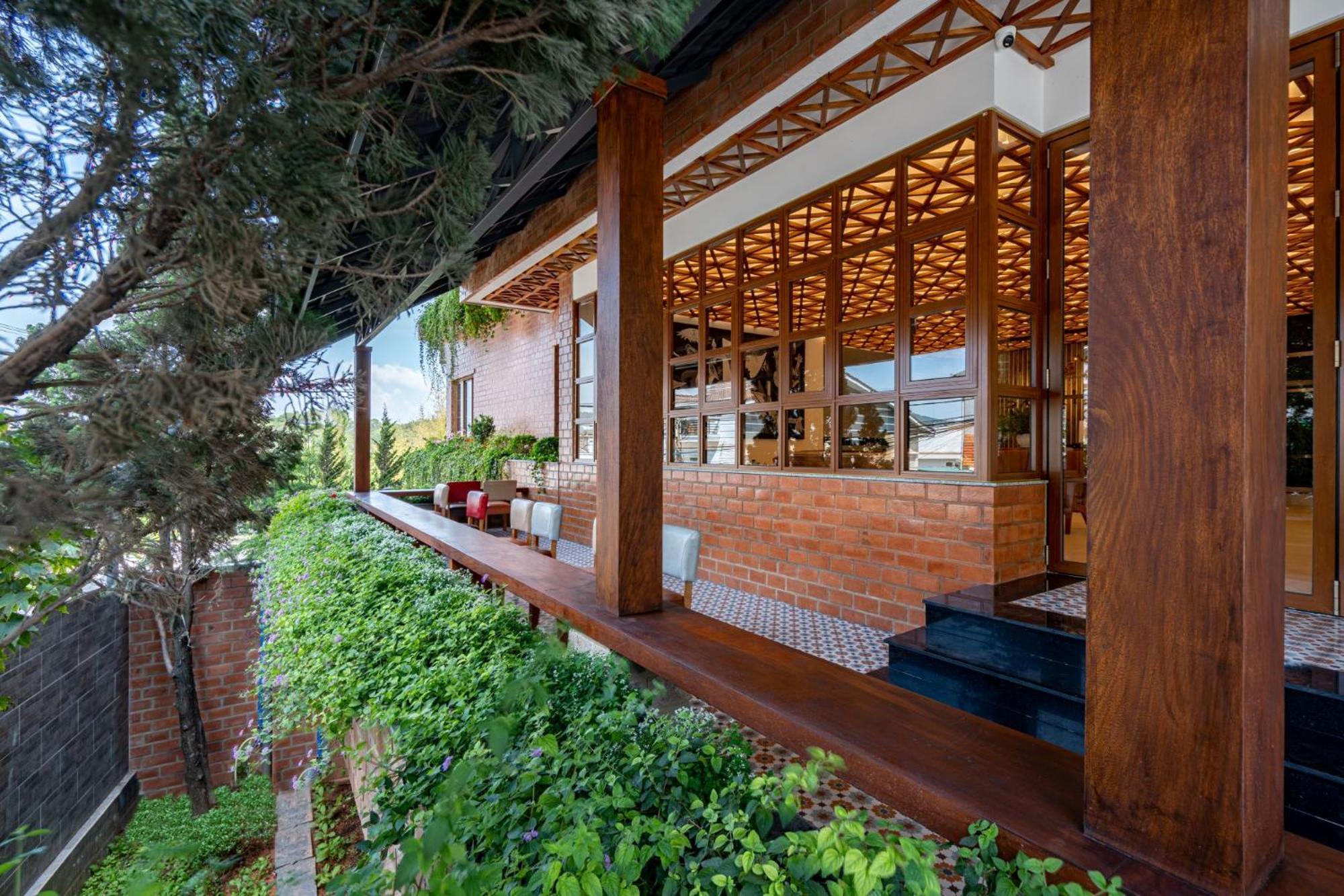 Brick House Dalat Hotel Exterior photo